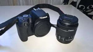 объектив Canon EOS 200D